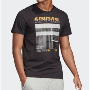 •Adidas• MH photo graphic tee